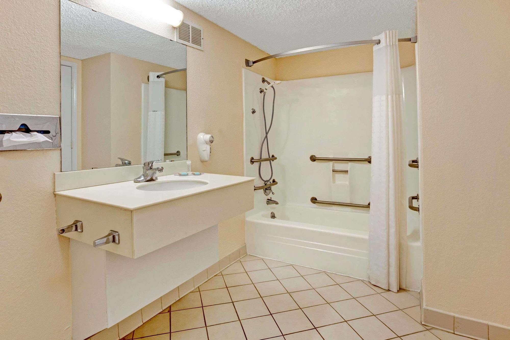 Travelodge By Wyndham North Richland Hills/Dallas/Ft Worth Exteriör bild